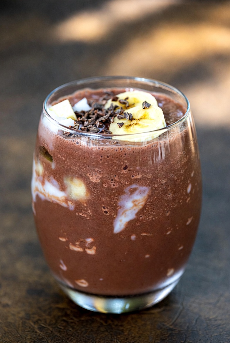 São Tomé Cocoa-Coconut-Banana Smoothie Recipe São Tomé Cocoa-Coconut-Banana Smoothie in a tall glass
